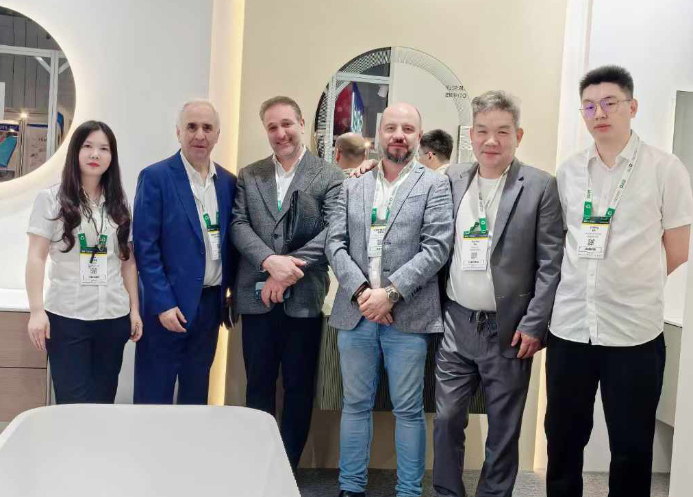 揚帆中東！歐路莎衛(wèi)浴亮相2024阿聯(lián)酋迪拜五大行業(yè)展